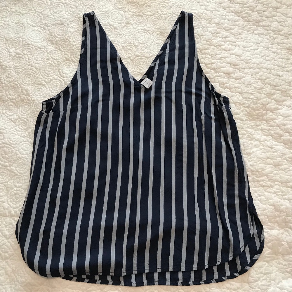 Old Navy striped navy blue & gray v-neck tank top, curved hem (S)
